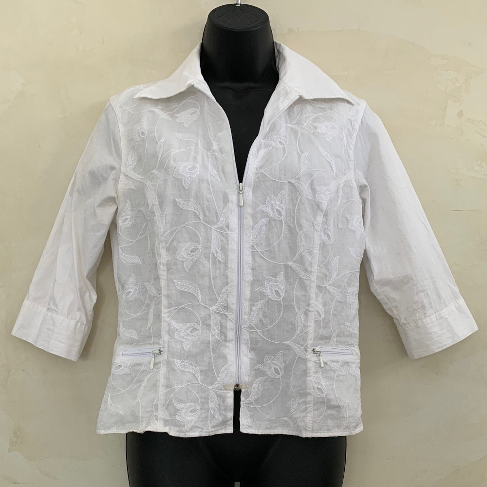 Anne Fontaine zip front white cotton shirt with embroidered overlay .